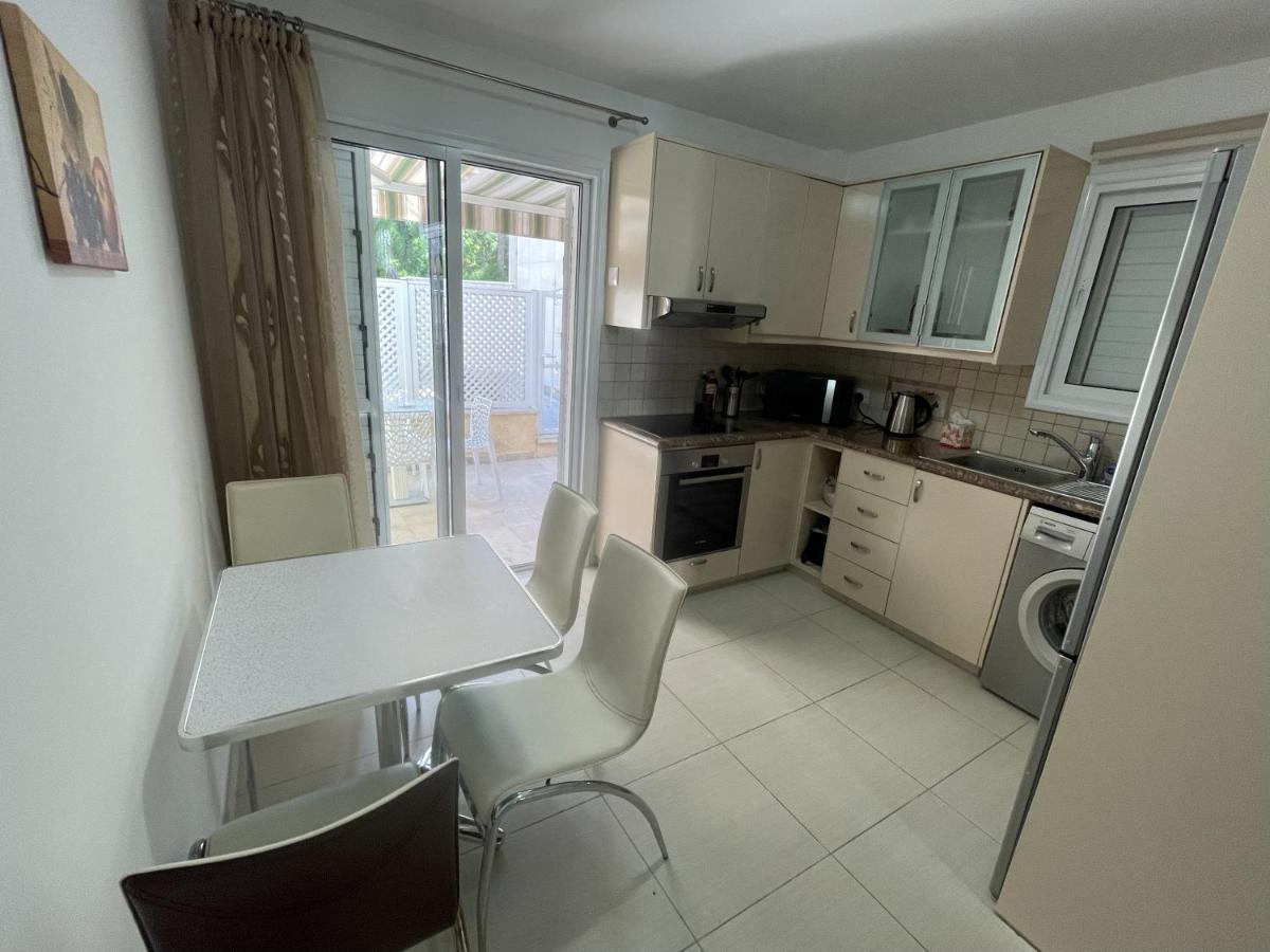 Nerina Apartment Paphos Exterior photo