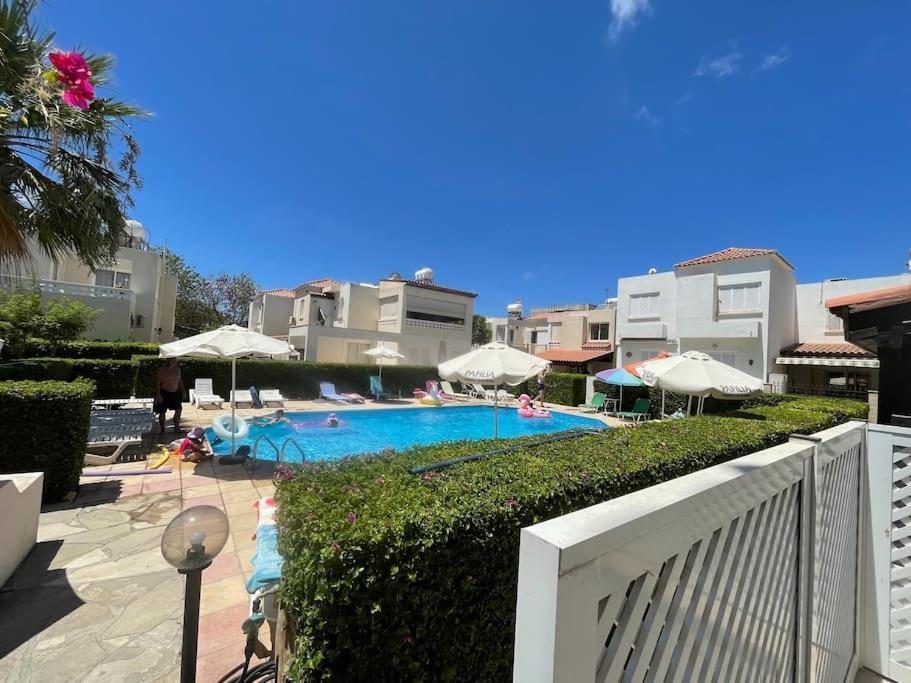Nerina Apartment Paphos Exterior photo